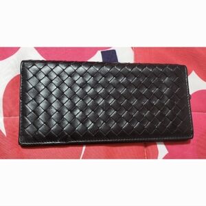 Bottega Veneta Black Leather Craftsmanship